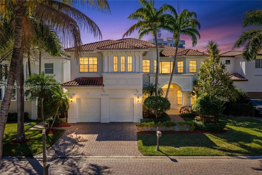 822 Meridian Lane Hollywood FL 33019