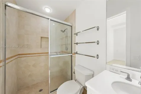 822 Meridian Lane Hollywood FL 33019