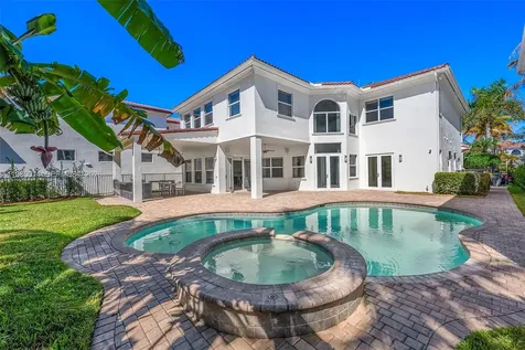 822 Meridian Lane Hollywood FL 33019