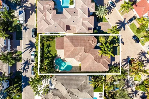 822 Meridian Lane Hollywood FL 33019