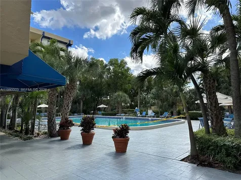 801 NW 47 Avenue Miami FL 33126