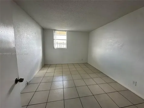 801 NW 47 Avenue Miami FL 33126