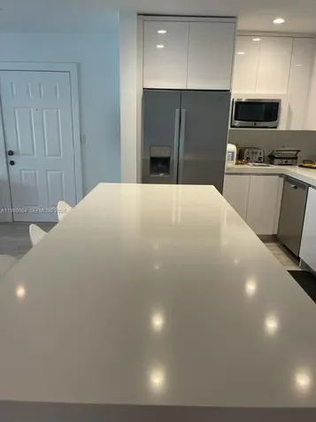 260 Sunrise Drive Key Biscayne FL 33149