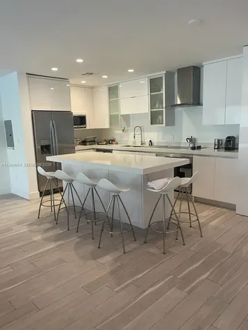 260 Sunrise Drive Key Biscayne FL 33149