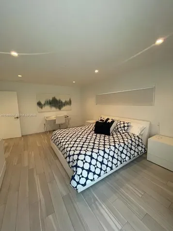 260 Sunrise Drive Key Biscayne FL 33149
