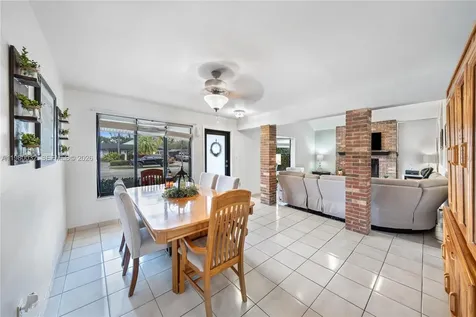 10020 SW 83rd Street Miami FL 33173