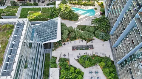88 SW 7th Street Miami FL 33130