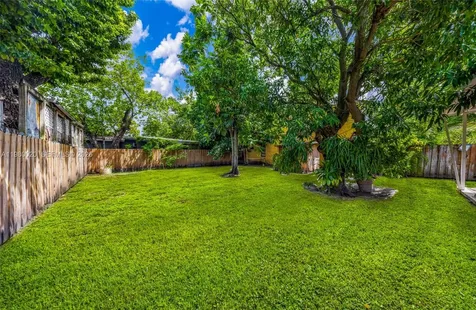 287 NW 31st Street Miami FL 33127