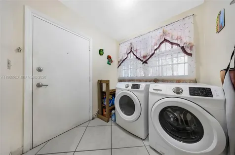 287 NW 31st Street Miami FL 33127
