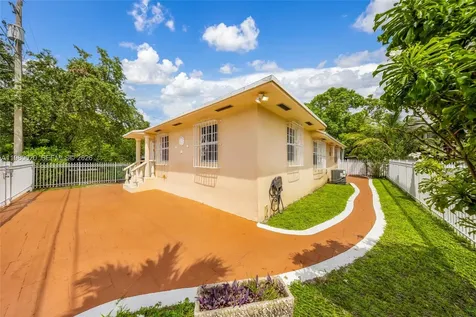 287 NW 31st Street Miami FL 33127