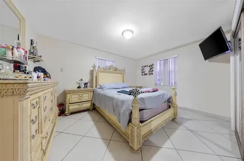 287 NW 31st Street Miami FL 33127