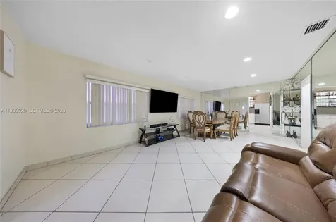 287 NW 31st Street Miami FL 33127