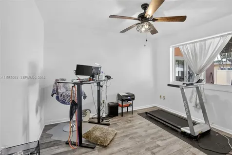 11501 NW 15th Street Pembroke Pines FL 33026