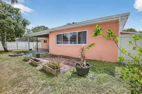 11501 NW 15th Street Pembroke Pines FL 33026