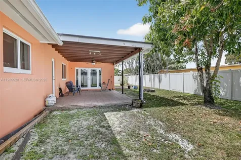 11501 NW 15th Street Pembroke Pines FL 33026
