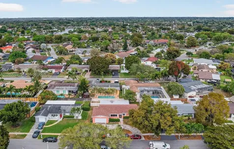 11501 NW 15th Street Pembroke Pines FL 33026