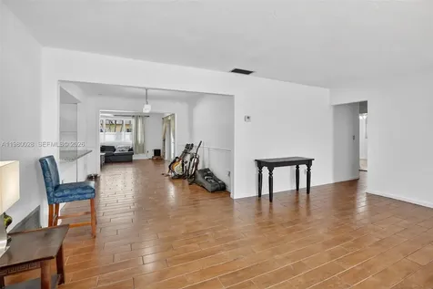 11501 NW 15th Street Pembroke Pines FL 33026