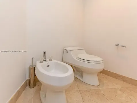 848 Brickell Key Drive Miami FL 33131