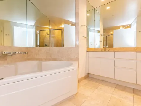 848 Brickell Key Drive Miami FL 33131