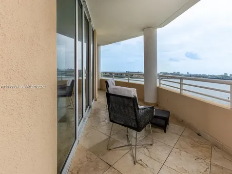 848 Brickell Key Drive Miami FL 33131