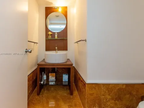 848 Brickell Key Drive Miami FL 33131