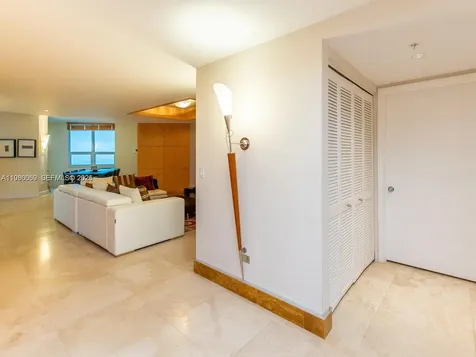 848 Brickell Key Drive Miami FL 33131