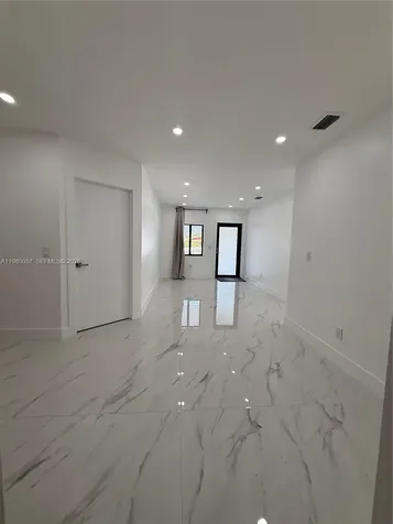 120 E 44th Street Hialeah FL 33013