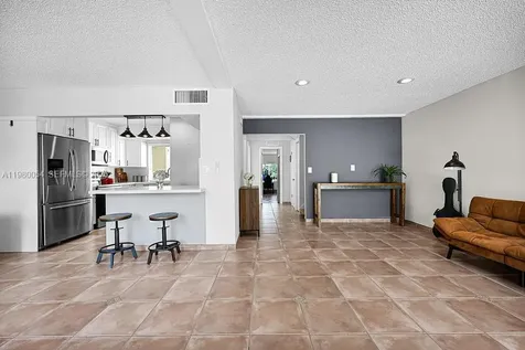 9133 Fontainebleau Boulevard Miami FL 33172
