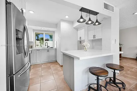 9133 Fontainebleau Boulevard Miami FL 33172