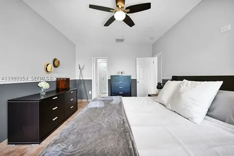 9133 Fontainebleau Boulevard Miami FL 33172