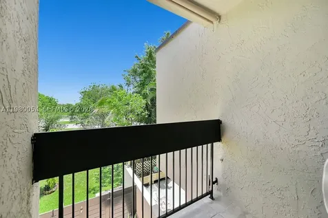 9133 Fontainebleau Boulevard Miami FL 33172