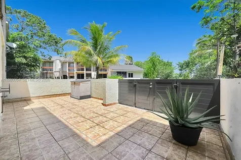 9133 Fontainebleau Boulevard Miami FL 33172