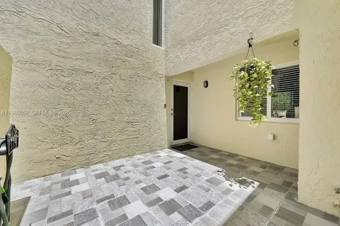 9133 Fontainebleau Boulevard Miami FL 33172