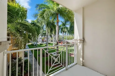 2729 NE 184th Lane Aventura FL 33160