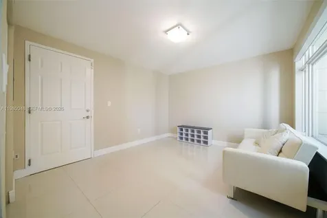2729 NE 184th Lane Aventura FL 33160