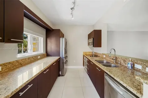 2729 NE 184th Lane Aventura FL 33160