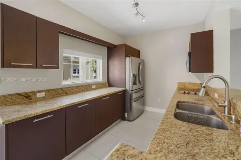 2729 NE 184th Lane Aventura FL 33160