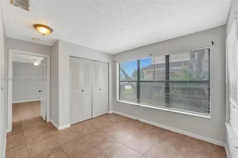 2846 S University Drive Davie FL 33328
