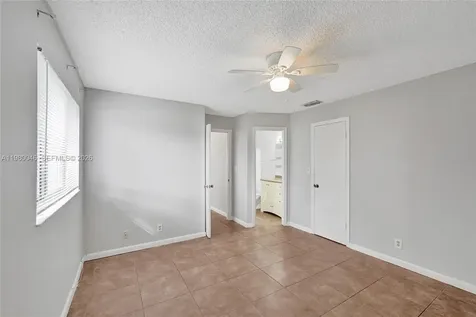 2846 S University Drive Davie FL 33328