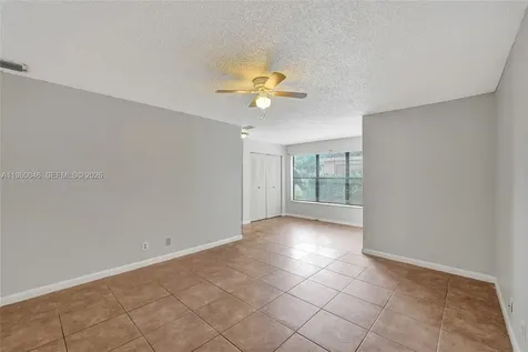 2846 S University Drive Davie FL 33328
