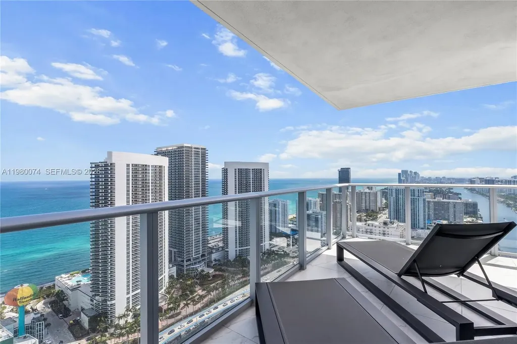 4010 S Ocean Drive Hollywood FL 33019