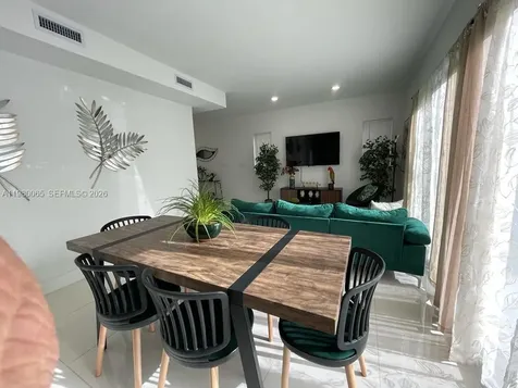 302 NW 11th Court Florida City FL 33034