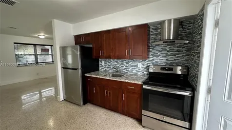 514 NE 4th Avenue Hallandale Beach FL 33009