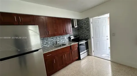 514 NE 4th Avenue Hallandale Beach FL 33009