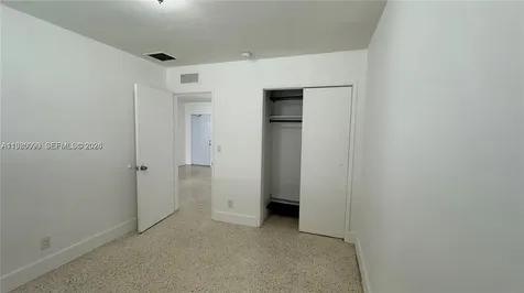 514 NE 4th Avenue Hallandale Beach FL 33009