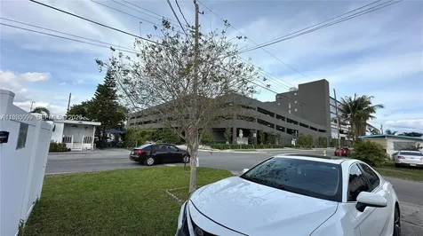 514 NE 4th Avenue Hallandale Beach FL 33009
