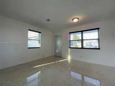 514 NE 4th Avenue Hallandale Beach FL 33009