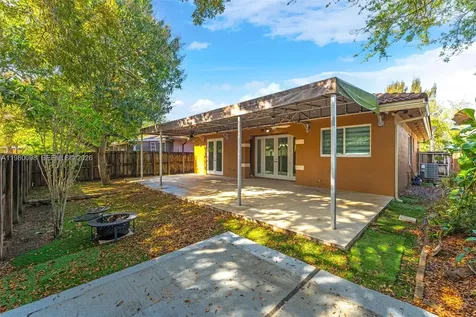 997 NE 16th Avenue Homestead FL 33033