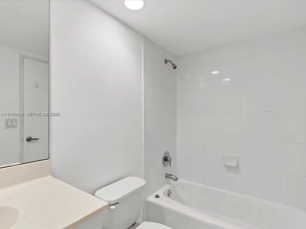 3000 S Ocean Drive Hollywood FL 33019