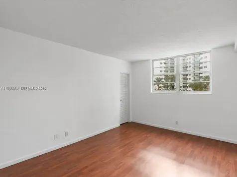 3000 S Ocean Drive Hollywood FL 33019